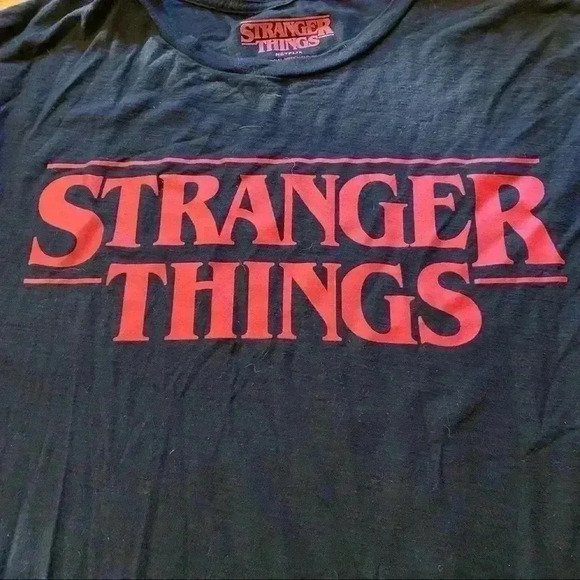 NWT Stranger Things T-shirt - Picture 4 of 8
